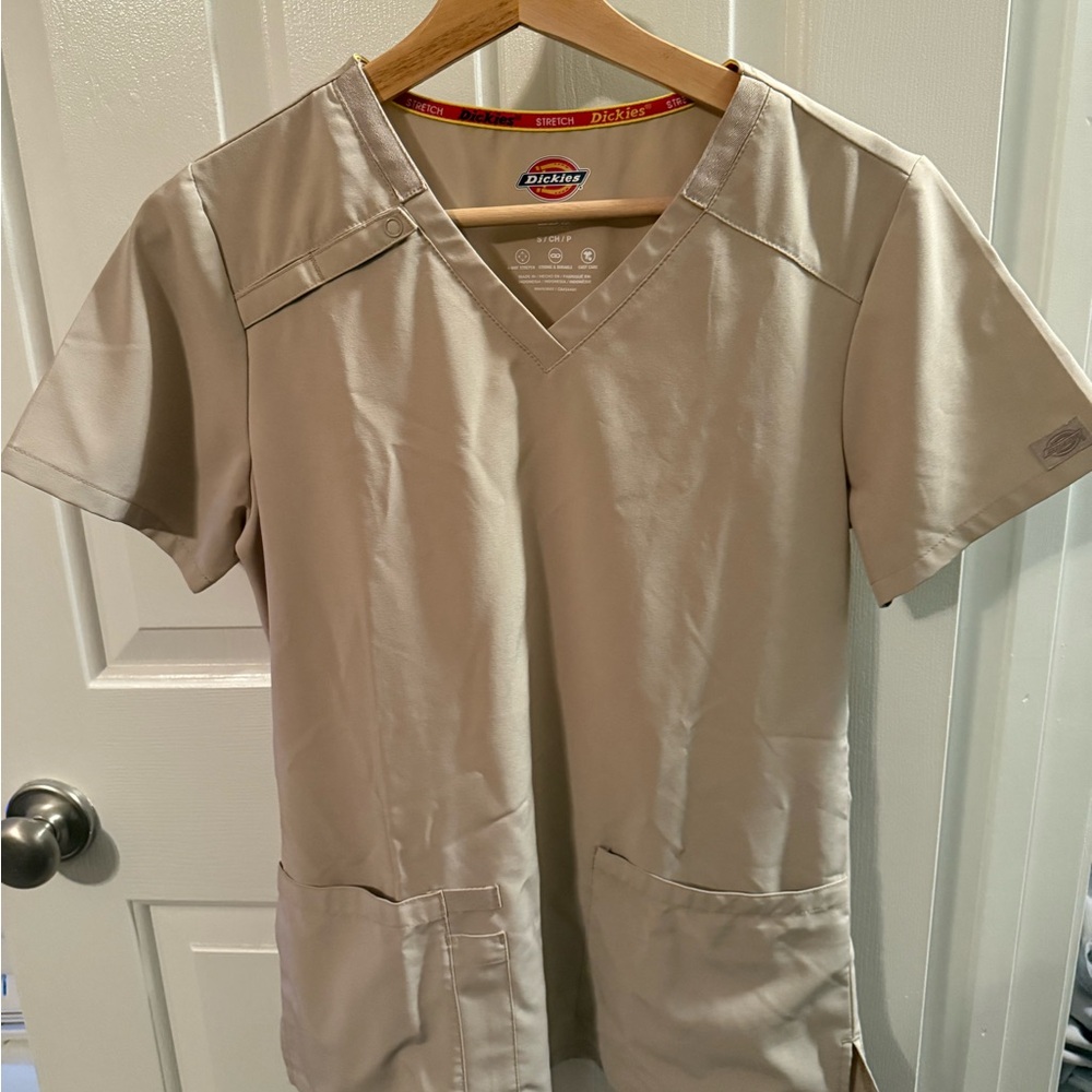 Dickies Khaki EDS Essentials scrub top